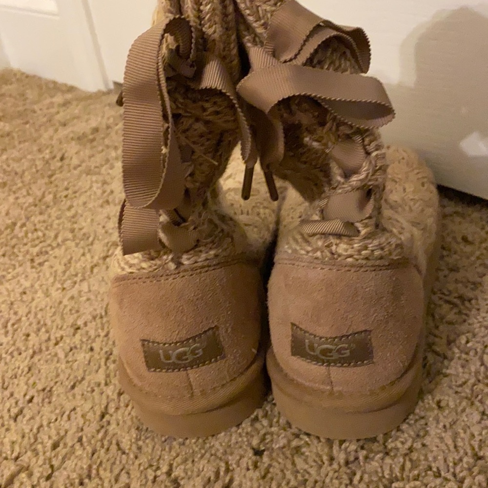 BRAND NEW Ugg Australia knit boots